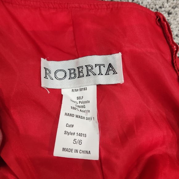 Red Roberta Sleevless Dress - Picture 5 of 6
